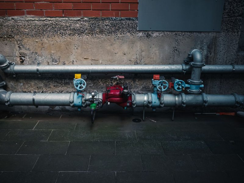 Modernizacja, serwisy, regeneracja – kiedy opłaca się ratować wysłużone bloki i zawory hydrauliczne, a w jakich sytuacjach lepiej wdrożyć od nowa całą instalację?